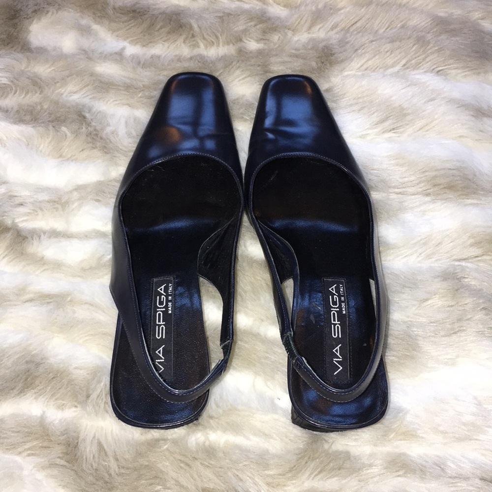 Navy blue dress shoes.